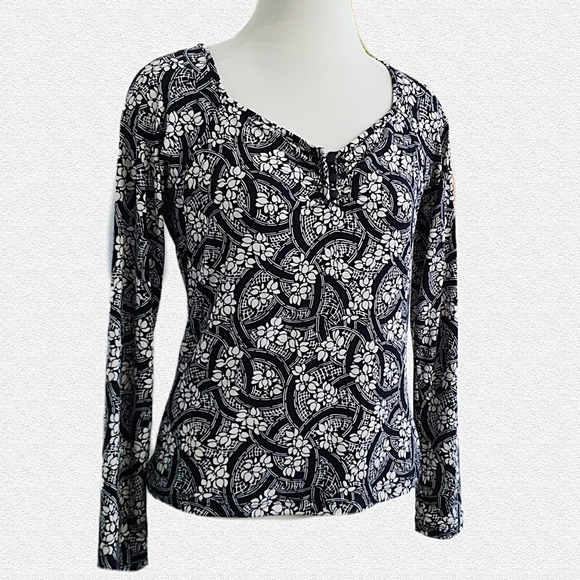 Laura Ashley Tops - Laura Ashley Long Sleeve Stretch Top Size M